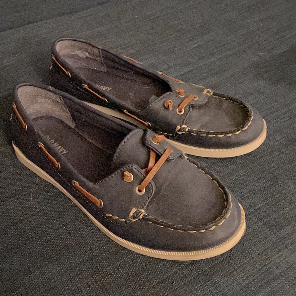 Blue Old Navy boat shoes